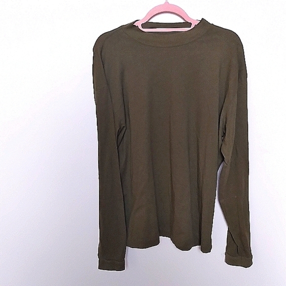 Urban Outfitters Men's Green Crew Neck Long Sleeve Tee Shirt Size Medium - Picture 3 of 9